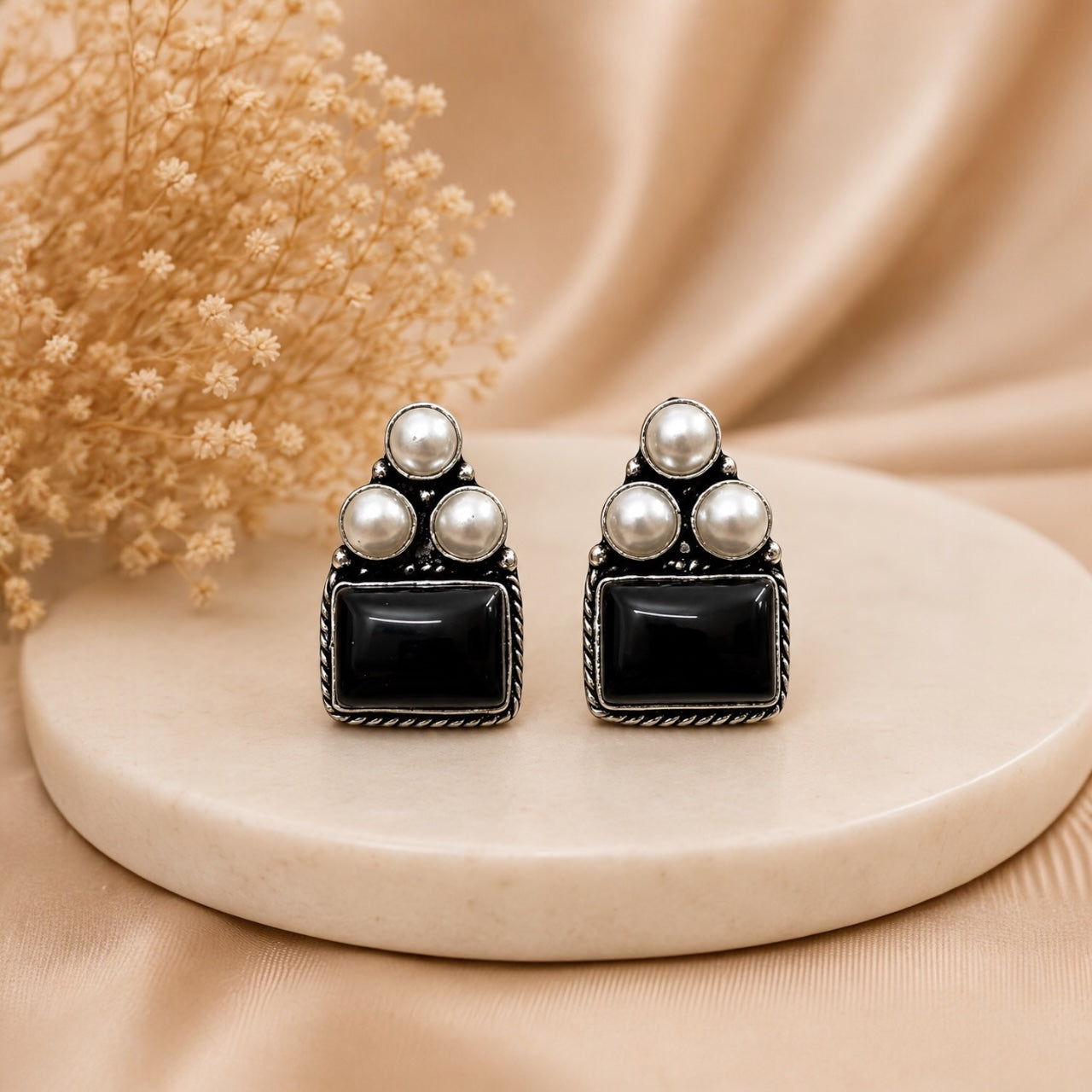 Siya Brass Studs - Black
