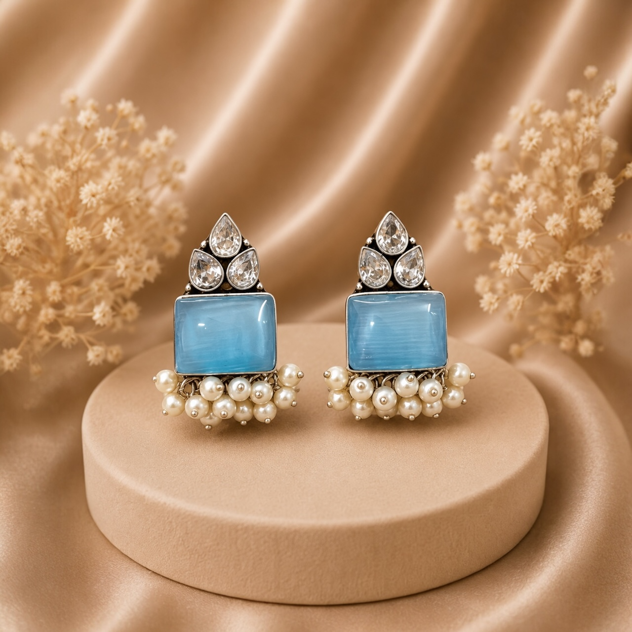Binda Brass Studs - Blue