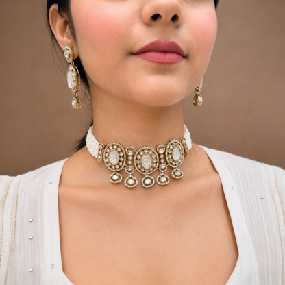 Nitya Moissanite Choker - White