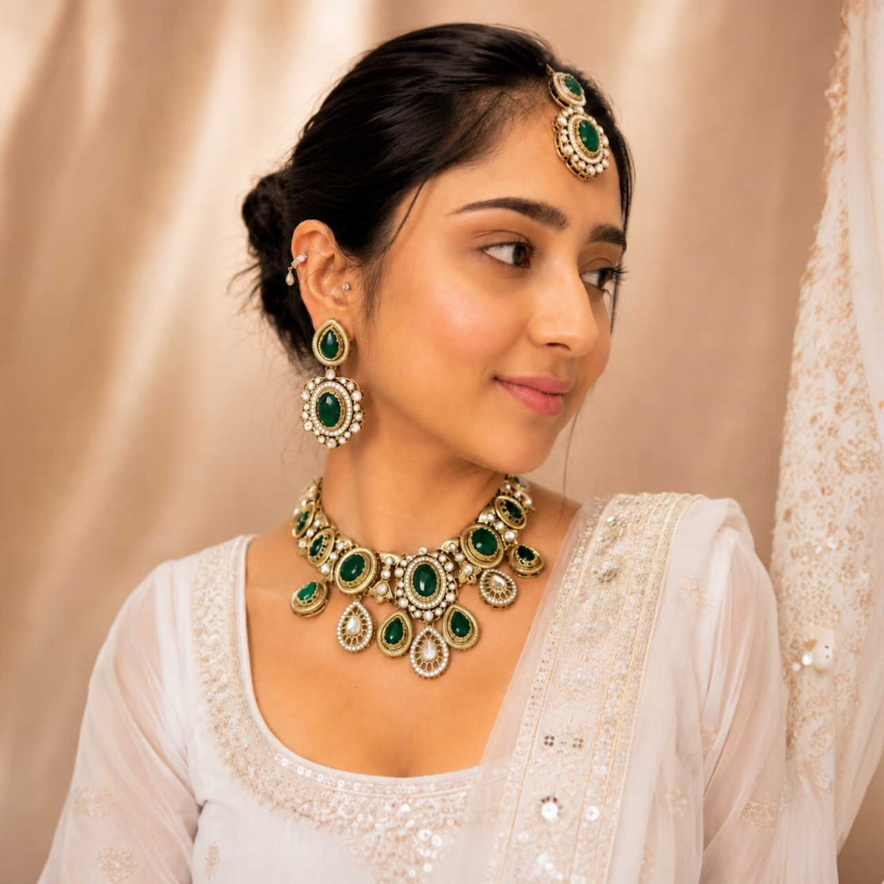 Shruti Sabya Necklace - Green