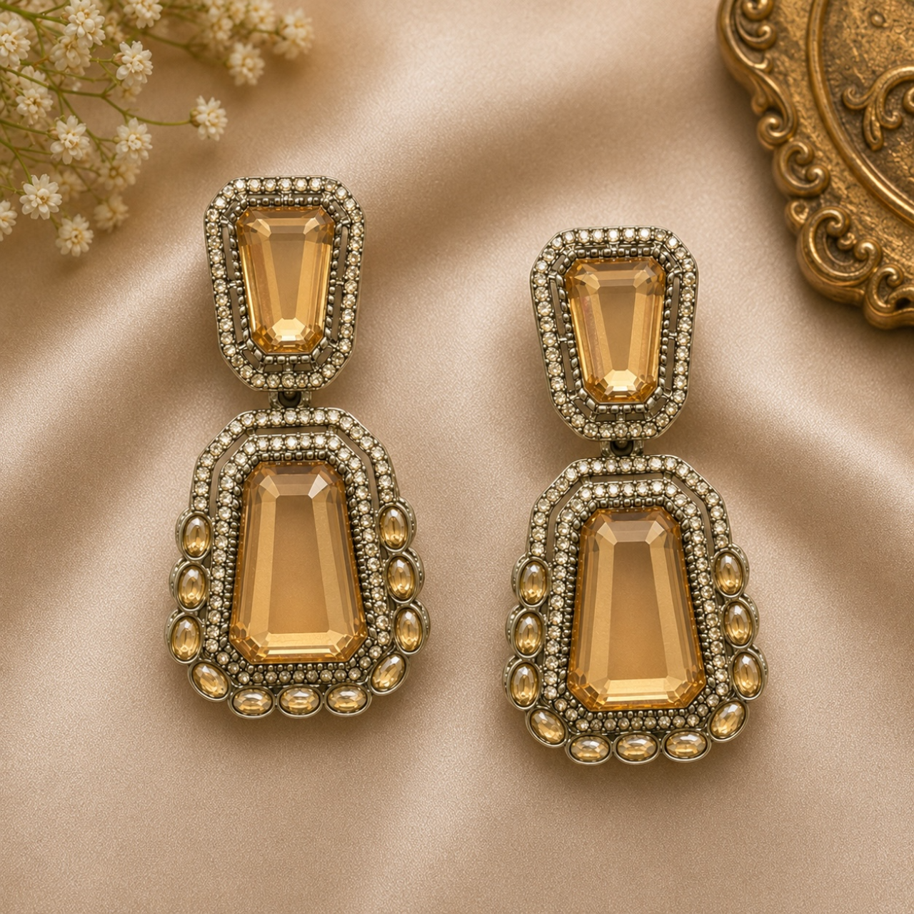 Zeenat Earrings - Champagne