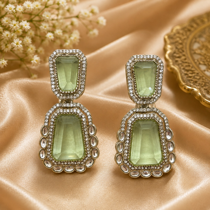 Zeenat Earrings - Pista