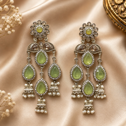 Mahi Earrings - Pista