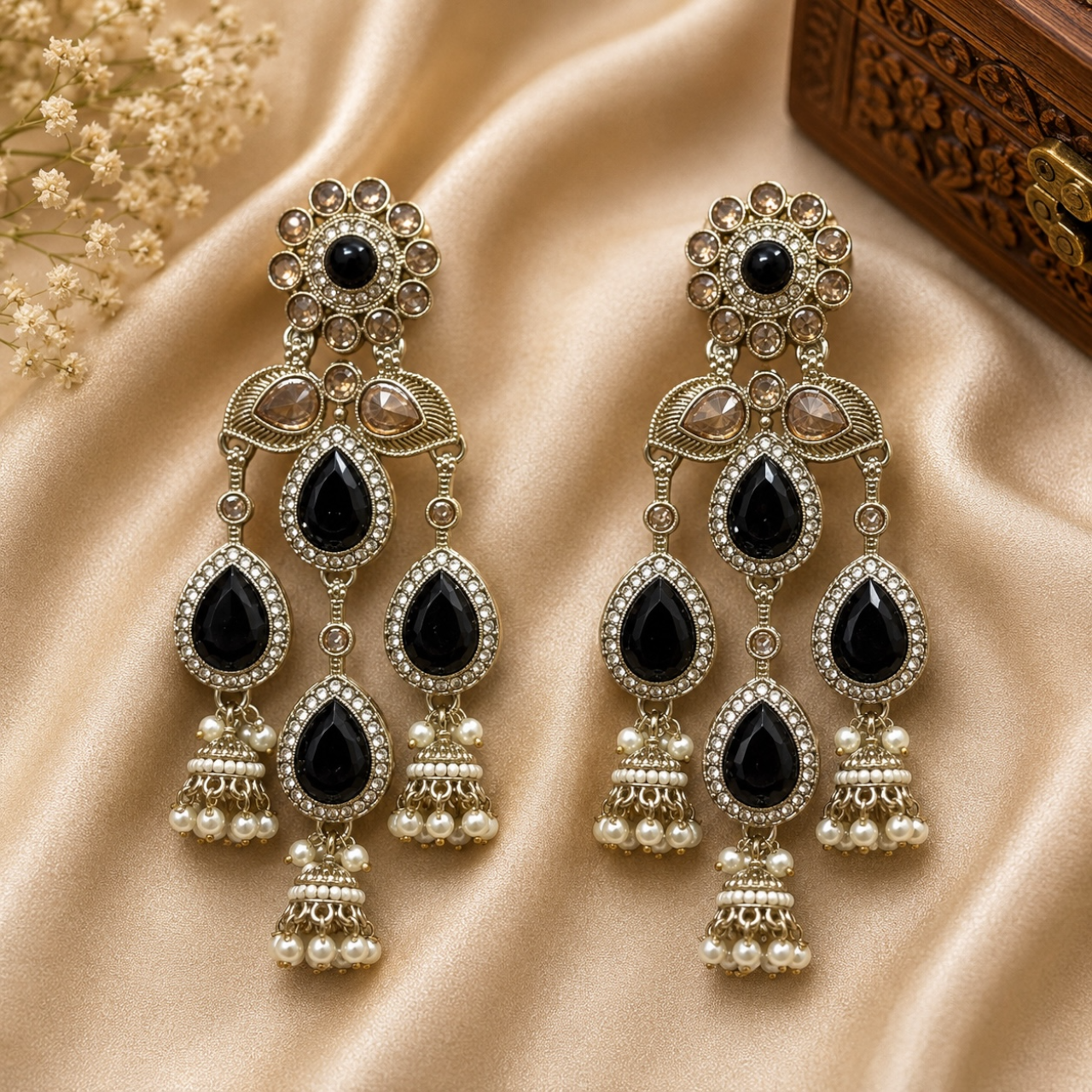Mahi Earrings - Black