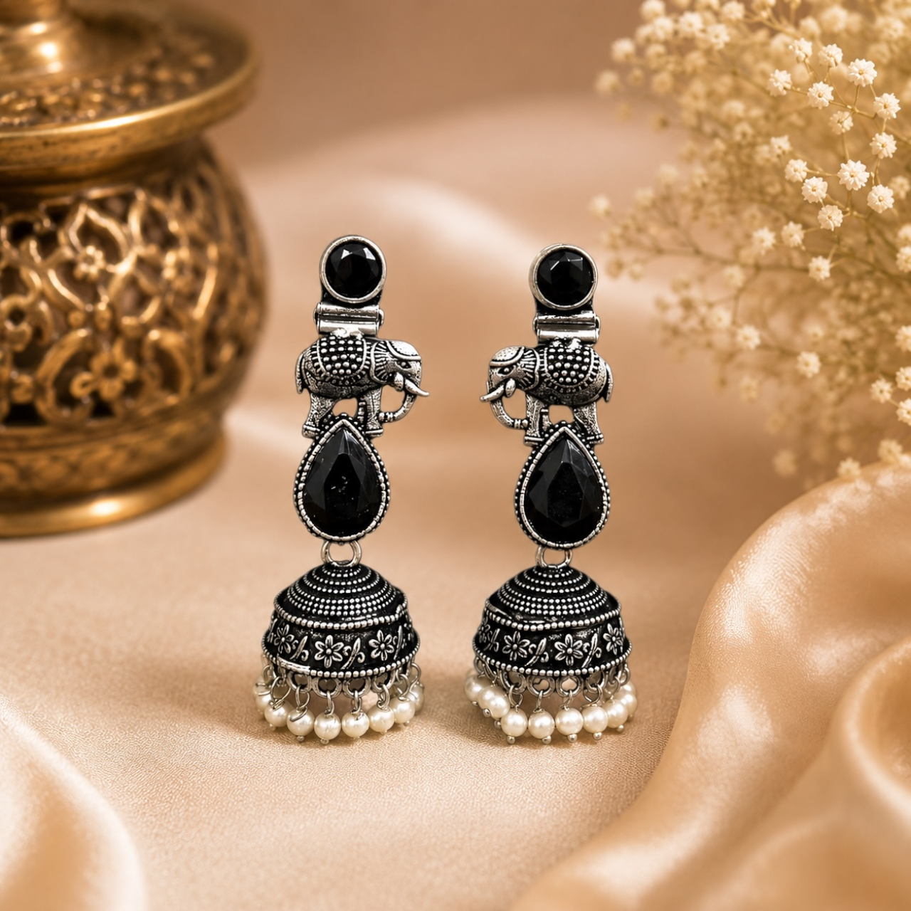 Trunk Brass Earrings - Black