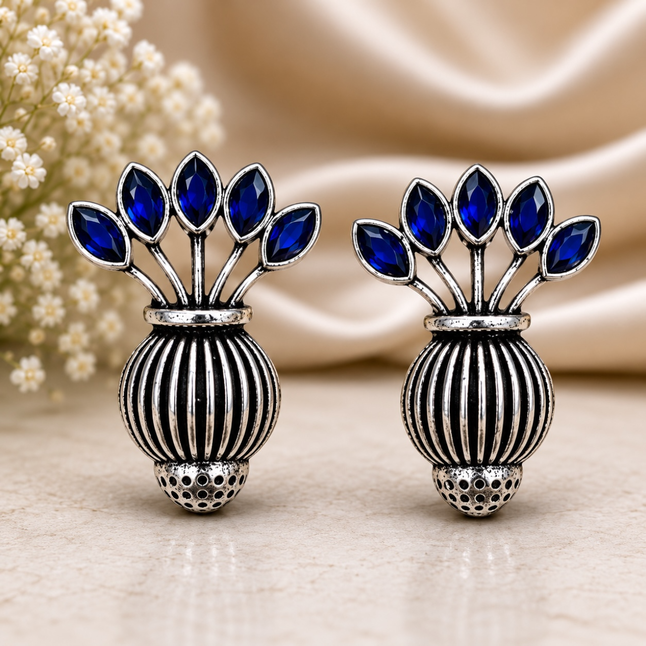 Vase Brass Studs - Blue