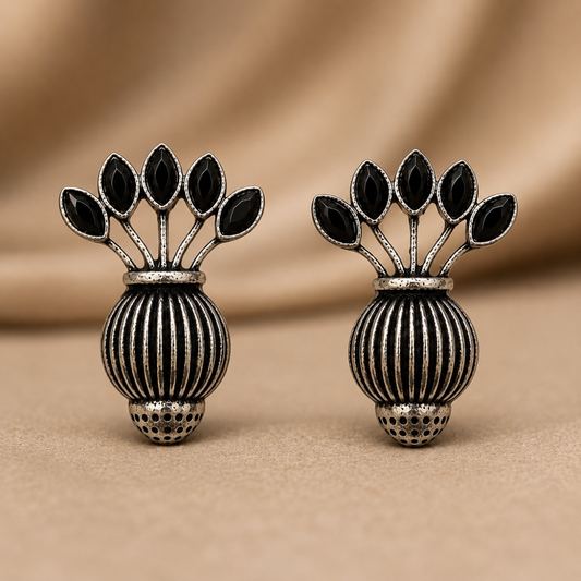 Vase Brass Studs - Black