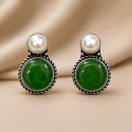 Vayu Brass Studs - Parrot