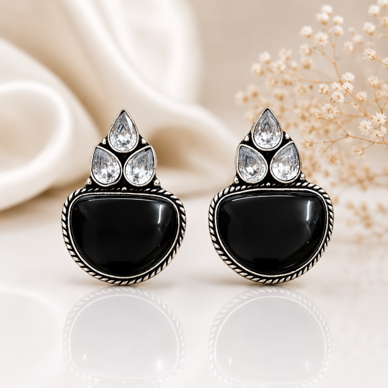 Hemu Brass Studs - Black